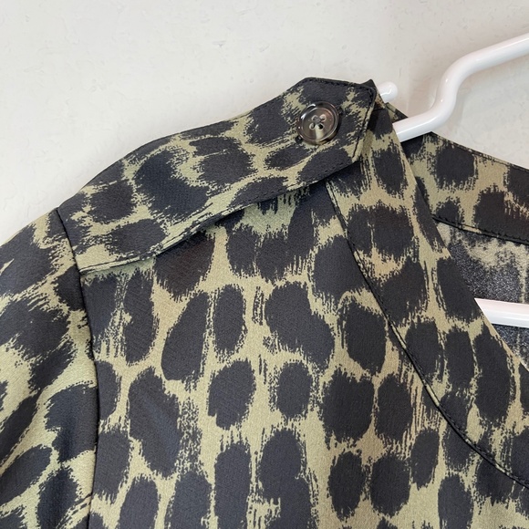 Banana Republic Short Sleeve Leopard Print Utility Sheath Dress - Picture 3 of 16